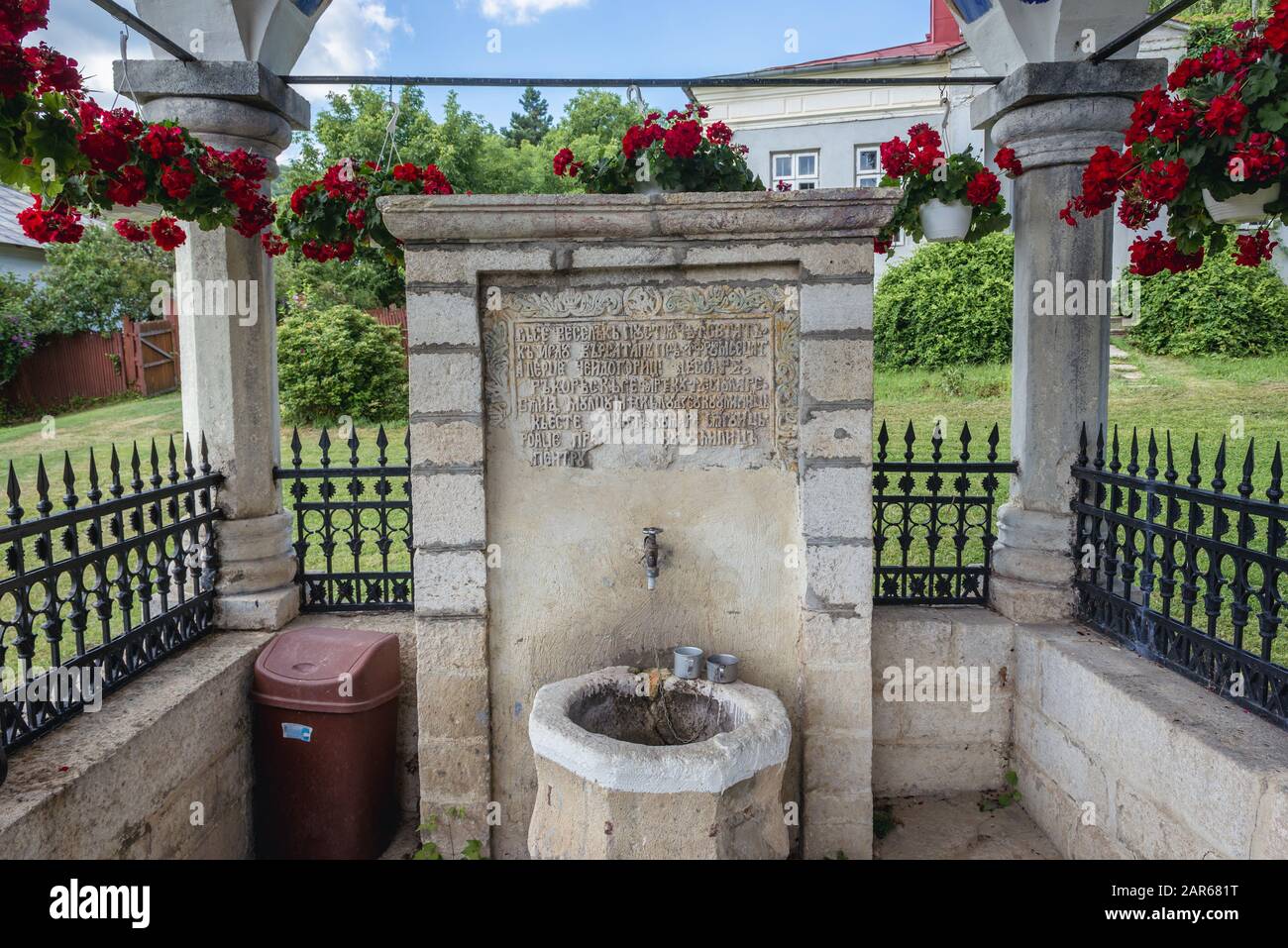 Trinkwassergründung im Kloster Ciolanu der ostorthodoxen Mönch, zwischen Tisau und Magura im Kreis Buzau, Rumänien Stockfoto