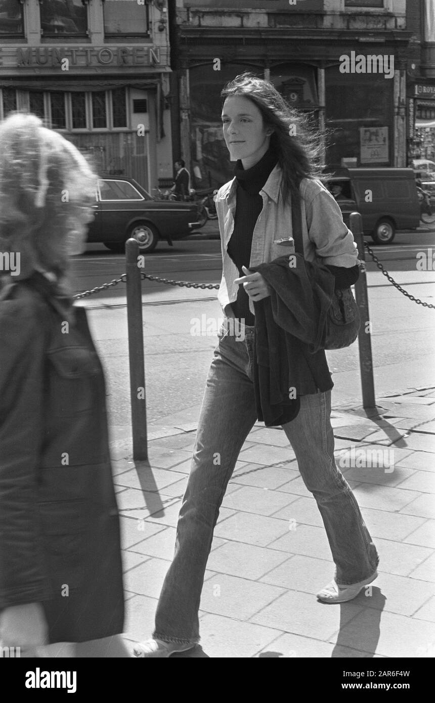 Mädchen in Jeans Datum: 6. Juni 1973 Stockfoto