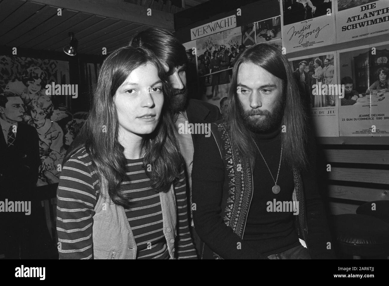 Dutchman Harm Dost aus dem deutschen Gefängnis, zurück in Arnhem; Harm Dost und Ehefrau Datum: 18. Februar 1977 Ort: Arnhem Schlüsselwörter: Gefängnisse persönlicher Name: Harm Dost Stockfoto