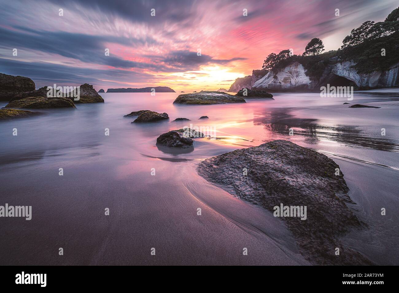 Amazing Cathedral Cove, Coromandel, Neuseeland Stockfoto