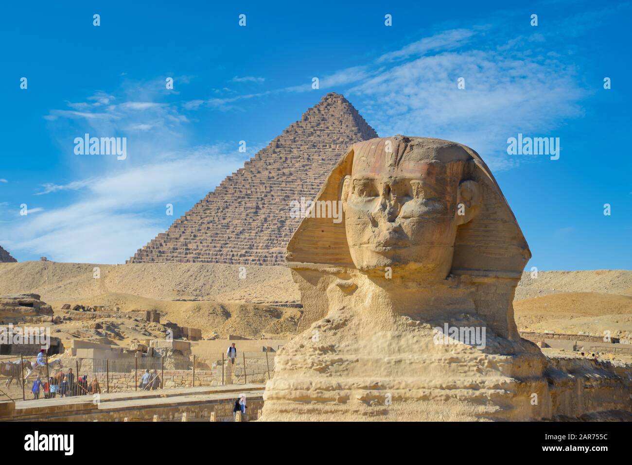 Die berühmtesten Überreste des alten Ägyptens, der Sphinx und Der Großen Pyramide in Kairo, Ägypten Stockfoto