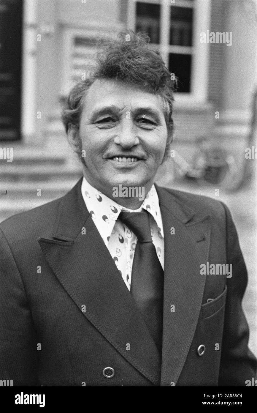 Prozess Tjerk Erinnerung in Assen begonnen; Tjerk Erinnerung für den Prozess, Überschrift Datum: 3. Februar 1977 Ort: Axis Schlüsselwörter: Prozesse Personenname: Erinnerung, Tjerk Stockfoto