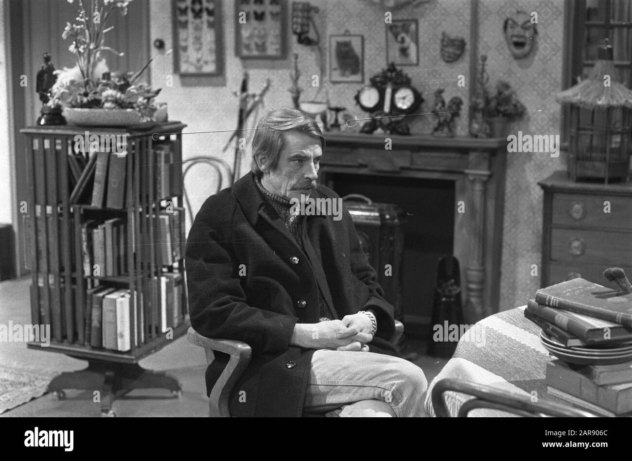 TV stay That noise must be that Date: November 22, 1971 Keywords: Scenes Person Name: Lensink, Ton Stockfoto