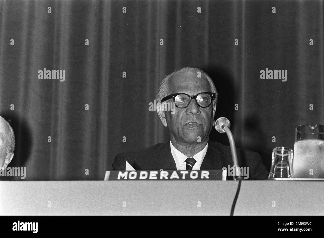 Zweiter Welternährungskongress in den Haag Datum: 17. Juni 1970 Ort: Den Haag, Zuid-Holland Schlüsselwörter: Kongresse Institutionenname: Zweiter Welternährungskongress Stockfoto