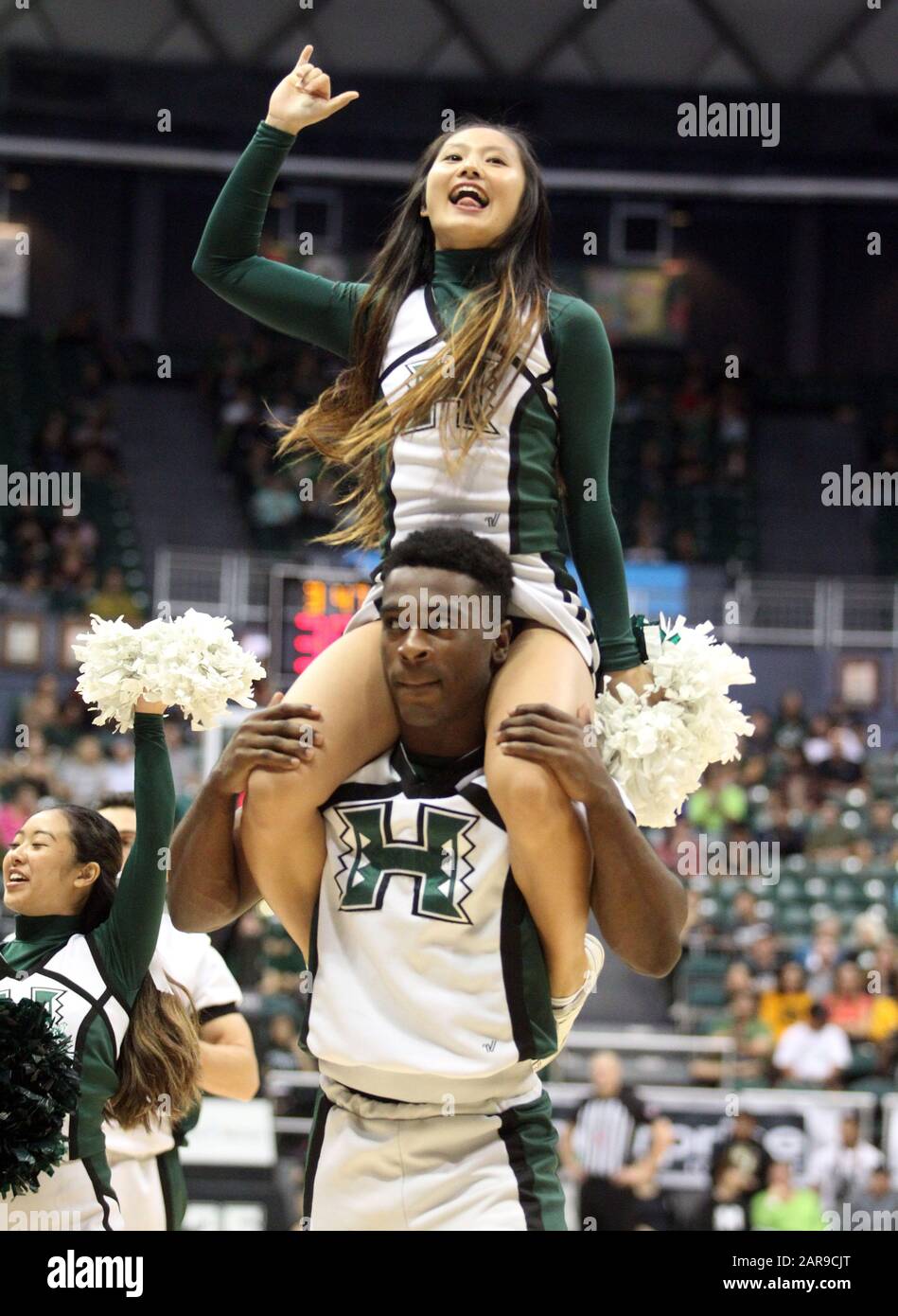 25. Januar 2020 - Cheerleader aus Hawaii während eines Spiels zwischen den Hawaii Rainbow Warriors und den UC Davis Aggies im Stan Sheriff Center in Honolulu, HI - Michael Sullivan/CSM Stockfoto