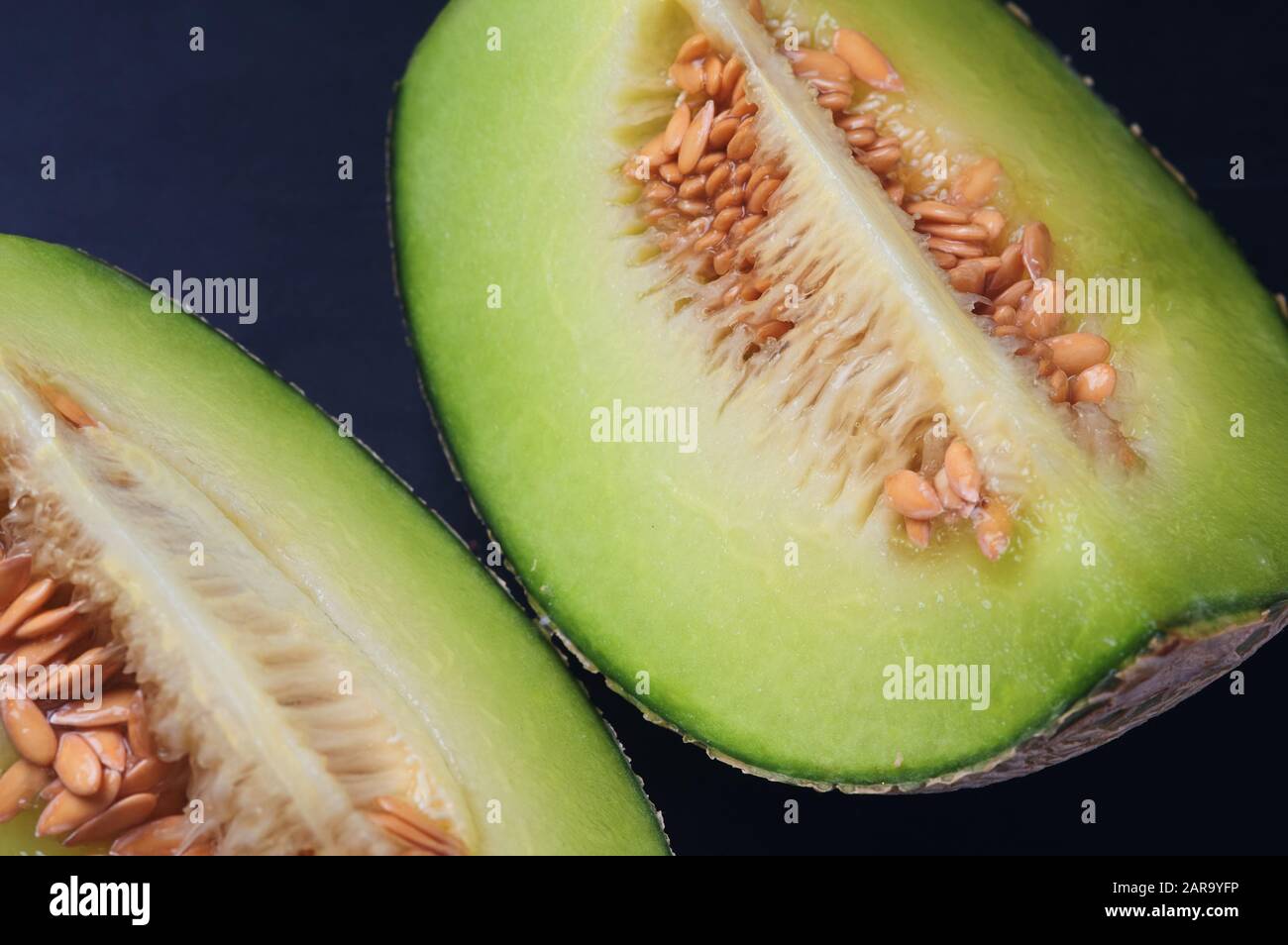 Nahansicht der in Scheiben geschnittenen Kantalupe Stockfoto