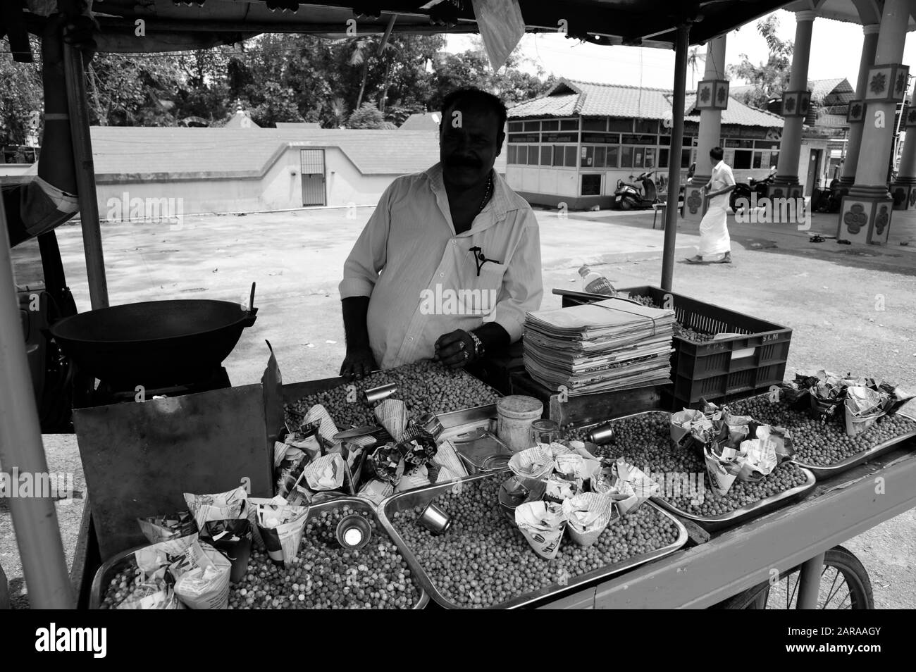 NUTS-Anbieter, Mahadeva Shiva Temple, Ettumanoor, Kottayam, Kerala, Indien, Asien Stockfoto