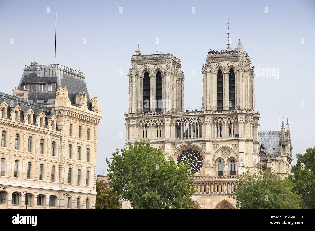 Kathedrale Notre-Dame in Paris, Frankreich. Französisches gotisches Wahrzeichen. Stockfoto