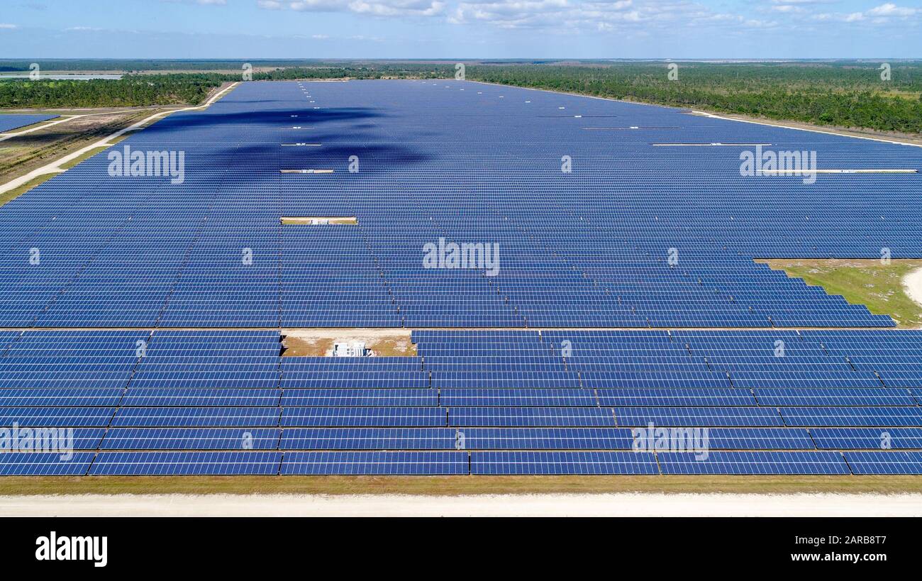 Der Solar Energy Park bildet die Luft in der Nähe der Babcock Ranch in Florida Stockfoto