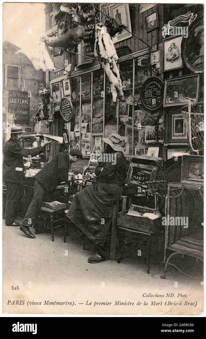 Händler in Bric-a-brac, Montmartre, Paris, Frankreich Stockfoto