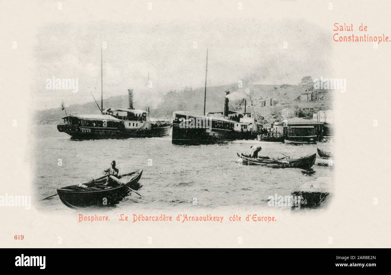 Istanbul, Türkei - die Anlegestelle in Arnavutkoy („armenischer Kai“) - auf der europäischen Bank des Bosporus. Stockfoto