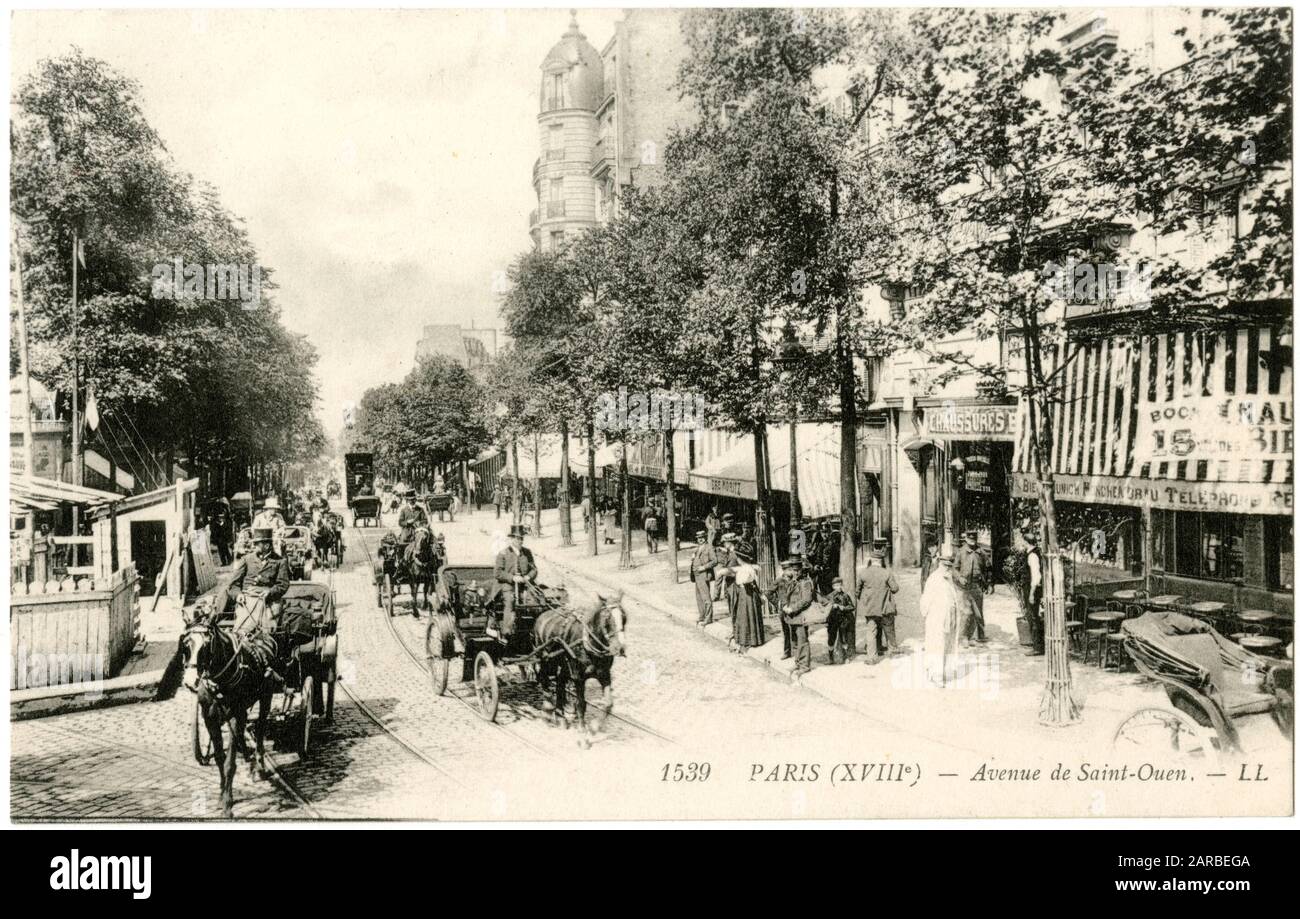 Avenue de St Ouen, 17. Arrondissement, Paris, Frankreich, mit Pferdekutschen. Stockfoto