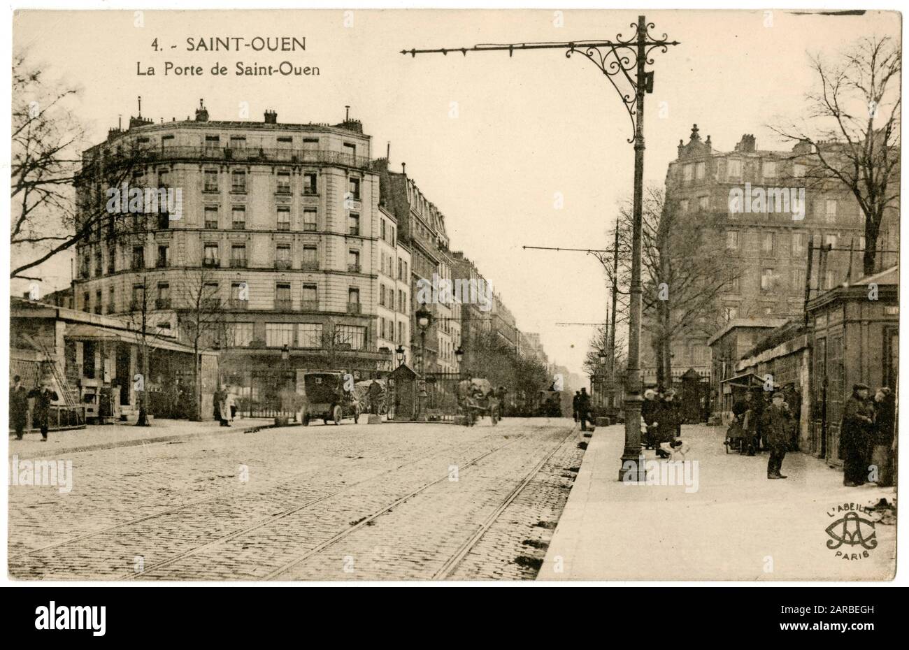 La Porte de St Ouen, an der Grenze des 17. Und 18. Arrondissements, Paris, Frankreich. Es war ein Tor in der Thiers-Mauer aus dem 19. Jahrhundert und gab auch einer Metrostation ihren Namen (1911 eröffnet). Stockfoto
