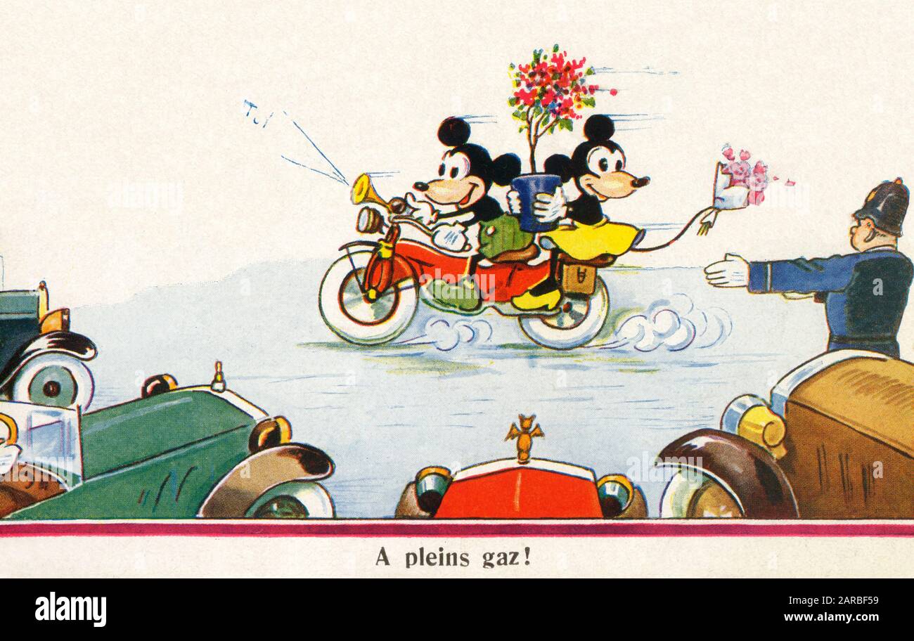 Bei Full Throttle - zwei Cartoon-Mäuse (ähnlich ihrem berühmteren Cousin in den USA...) Sie sausen auf ihrem Motorrad, halten das Horn an und transportieren eine Topfpflanze! Stockfoto