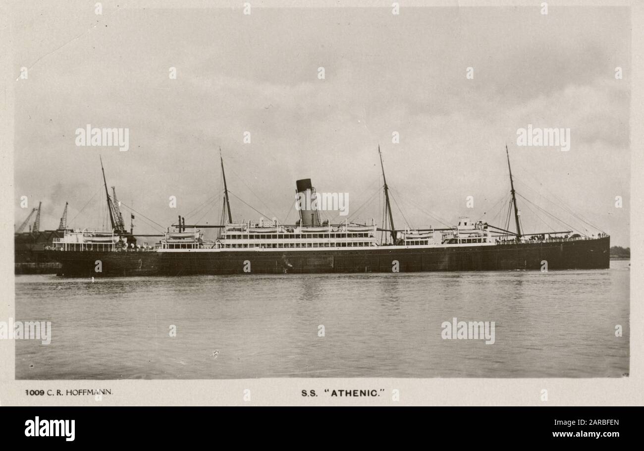 SS Athenic, britisches Passagierschiff, White Star Line, später in SS Pelagos umbenannt. Stockfoto