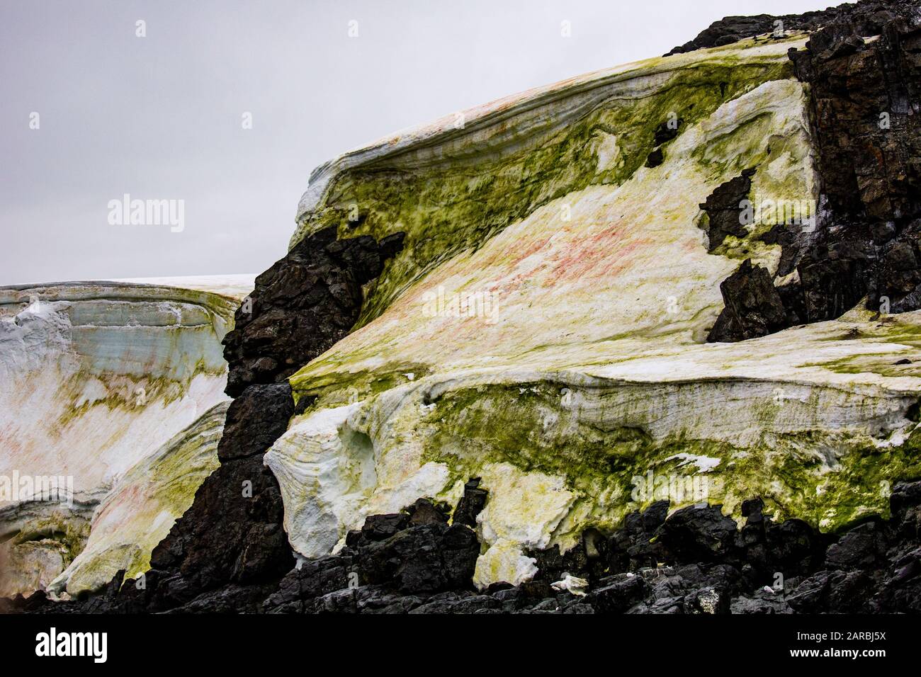 Schmelzenden Eisbergs aufgrund der globalen Erwärmung im südlichen Atlantik, Antarktis Stockfoto