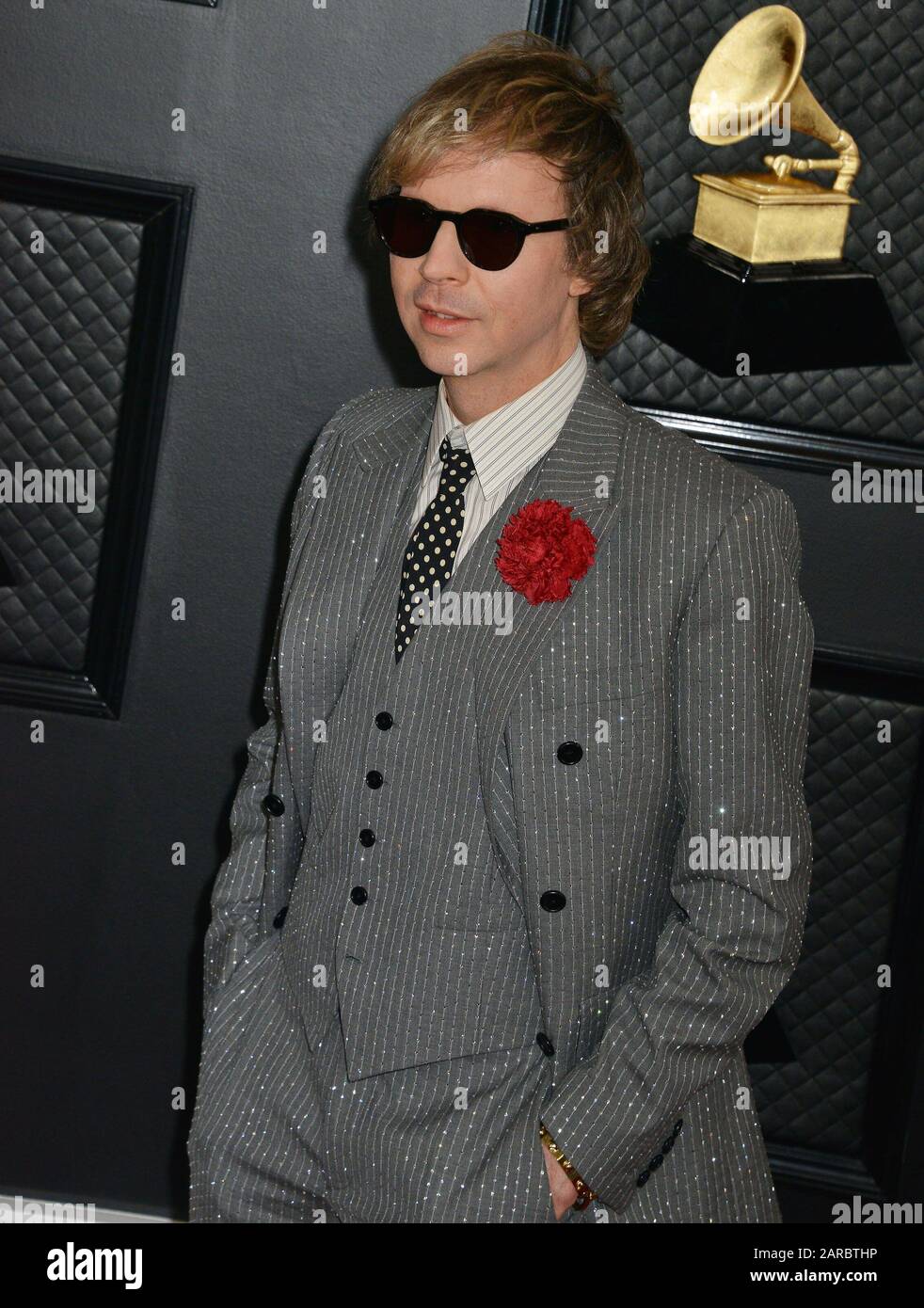 Los Angeles, Kalifornien. Januar 2020. Beck bei den Ankünften der 62. Grammy Awards - Ankünfte, STAPLES Center, Los Angeles, CA. 26. Januar 2020. Credit: Tsuni/Everett Collection/Alamy Live News Stockfoto