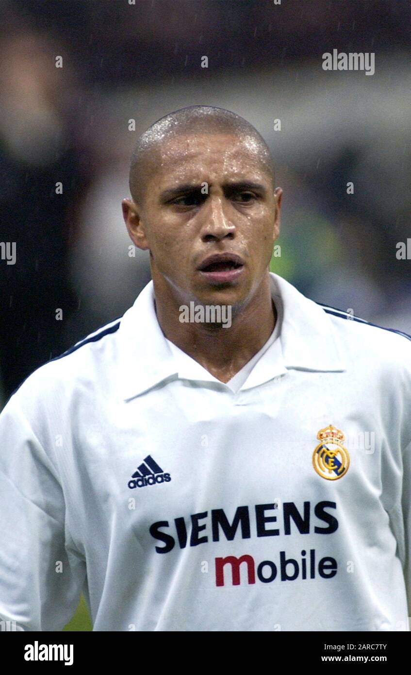 Mailand Italien 26. November 2002, "G.MEAZZA SAN SIRO"-Stadion, UEFA Champions League 2002/2003, AC Mailand - CF Real Madrid: Roberto Carlos während des Spiels Stockfoto