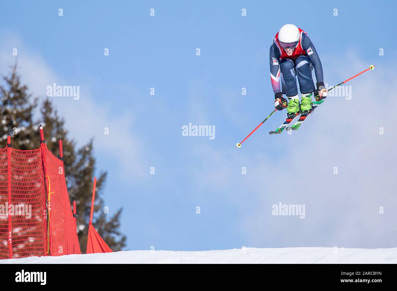 Team GB Scott Johns (16) während des Herren Skikreuzes bei den Jugend-Olympischen Spielen in Lausanne 2020 am 19. Januar 2020 im Villars Winter Park in der Schweiz Stockfoto