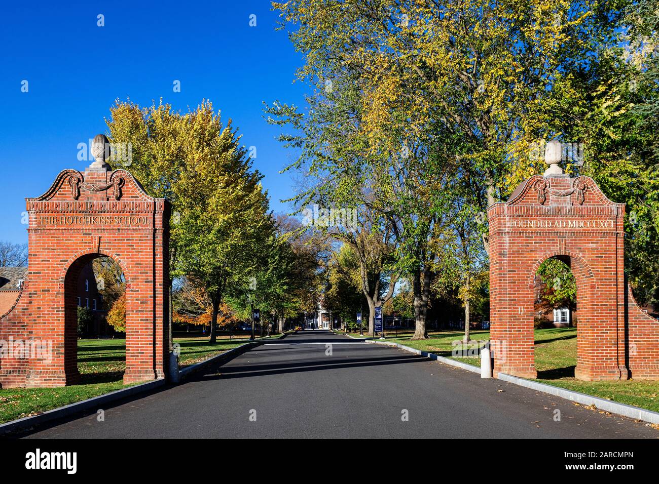 Die Campus-Tore der Hotchkins School. Stockfoto