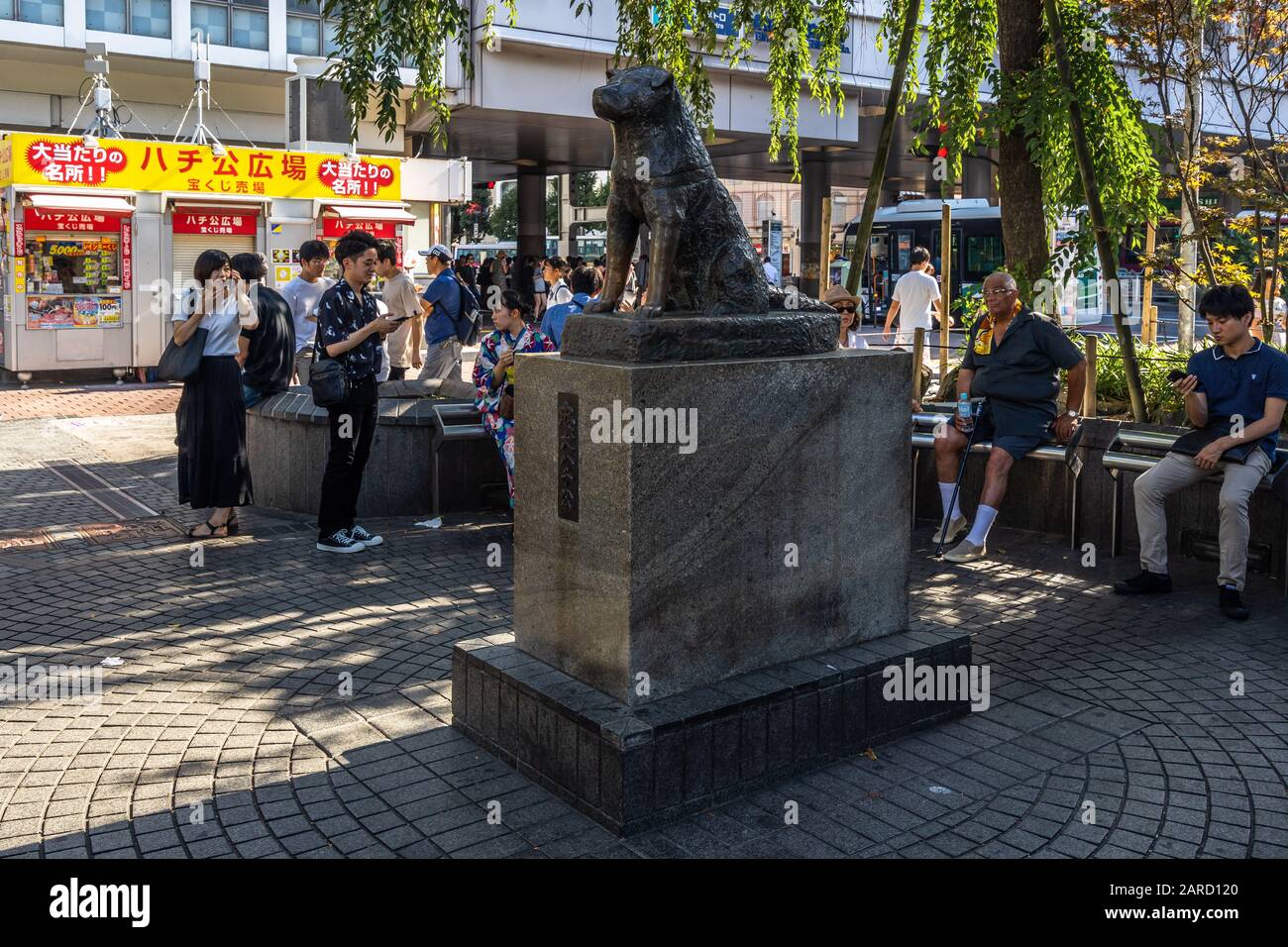 Hachiko-Statue in der Nähe der Station Shibuya. Hachiko ist ein sehr beliebtes Symbol für Hundetreue. Tokio, Japan, August 2019 Stockfoto