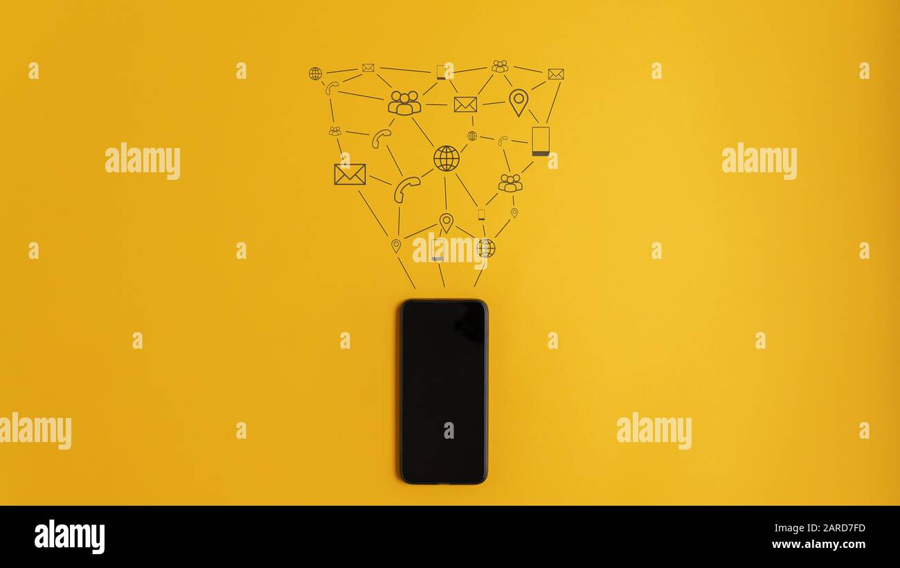 Handgezeichnete Symbole für Kommunikation und Informationen, die von einem Handy in einem konzeptionellen Bild angezeigt werden. Über gelbem Hintergrund. Stockfoto