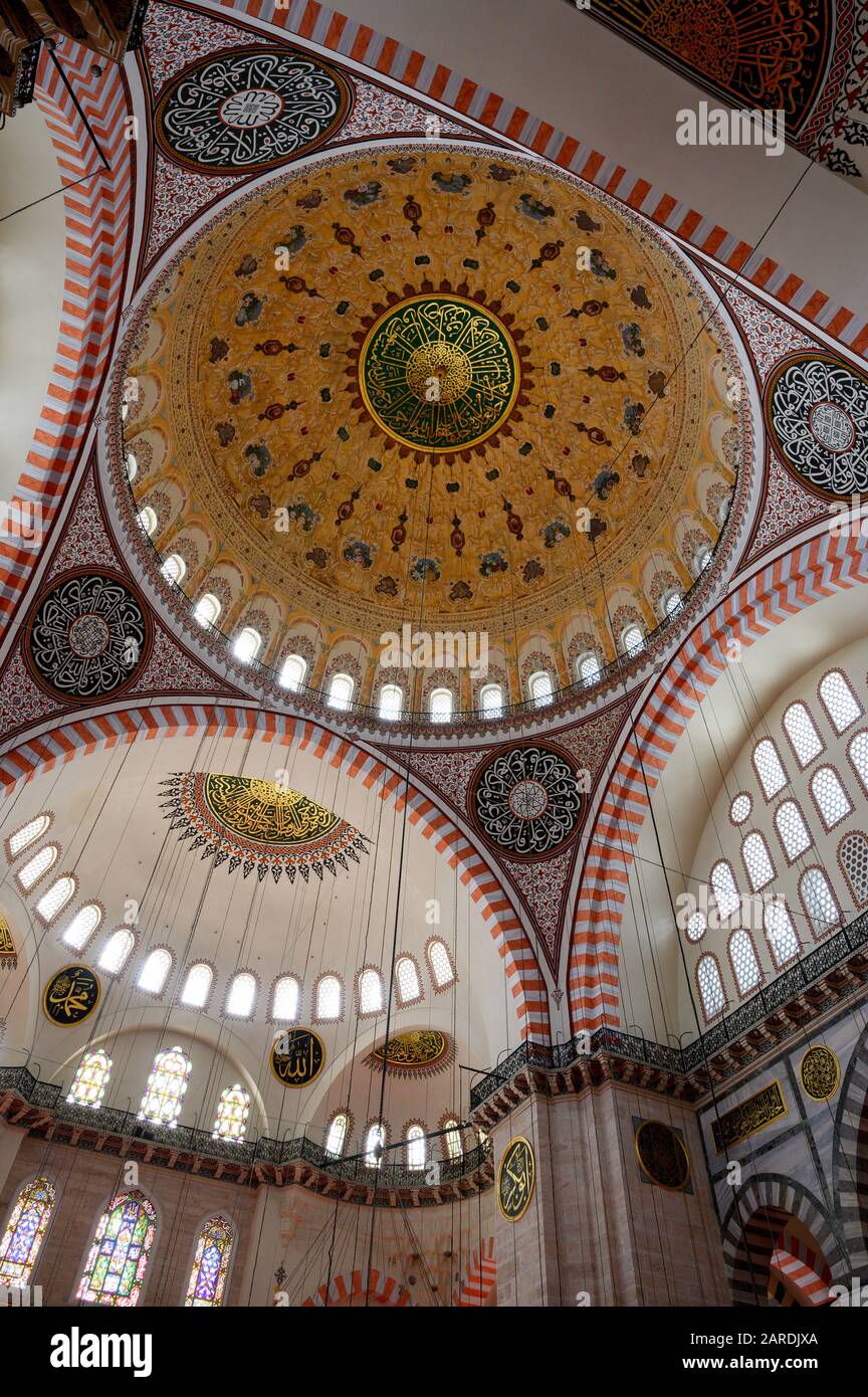 Decke der Suleiman- oder Süleymaniye-Moschee, Istanbul, Türkei Stockfoto