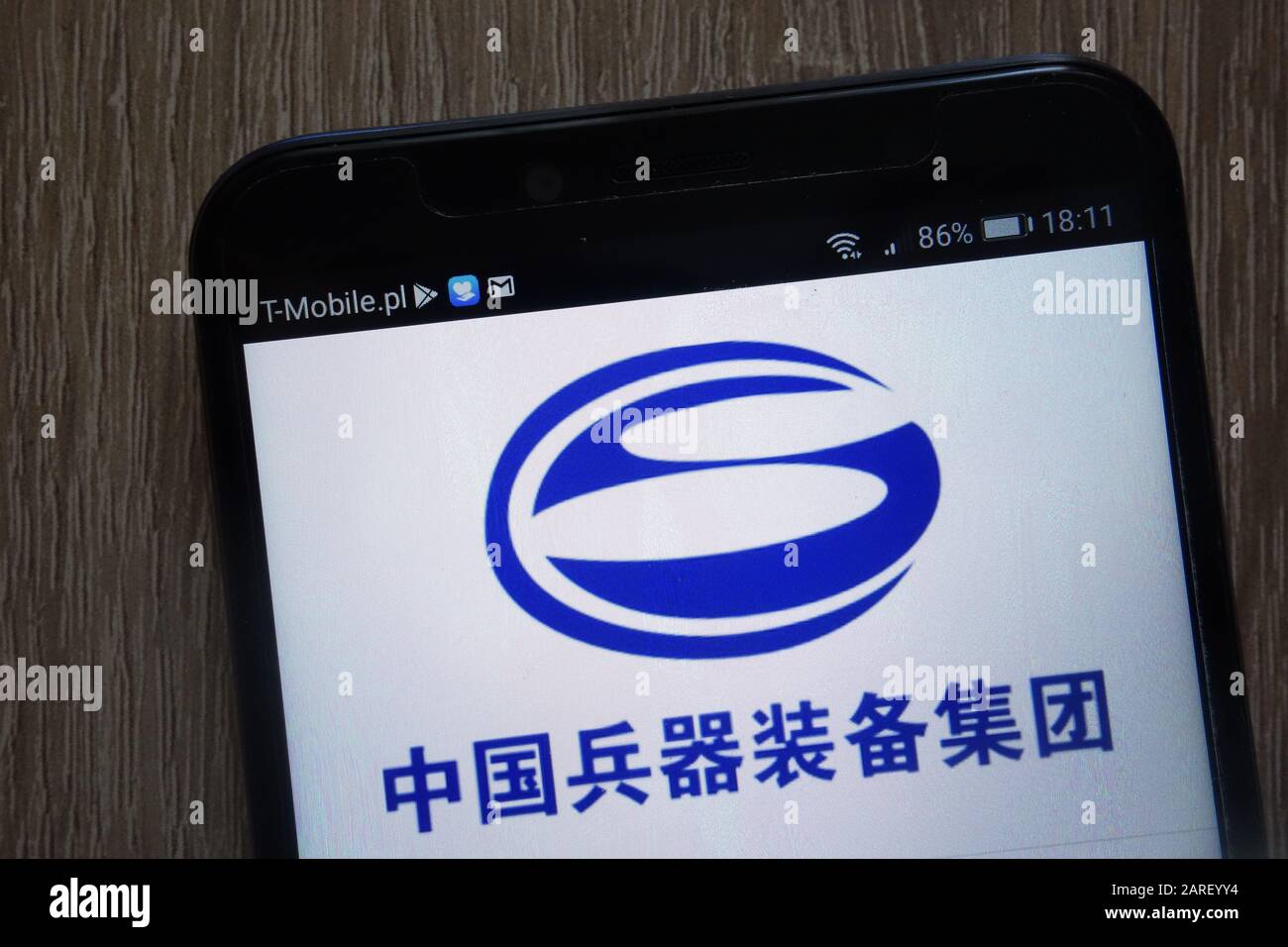 Das Logo der China South Industries Group Corporation wird auf einem modernen Smartphone angezeigt Stockfoto