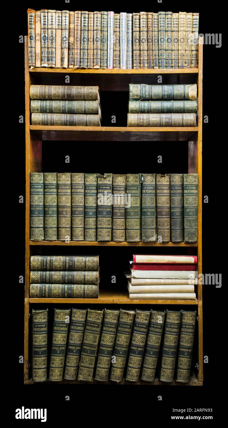 Alte Bücher im Regal. Französische Enzyklopädie Stockfotografie - Alamy