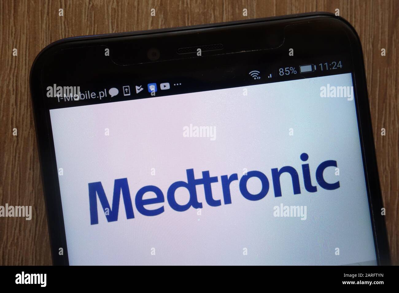 Das Logo der Medtronic plc wird auf einem modernen Smartphone angezeigt Stockfoto