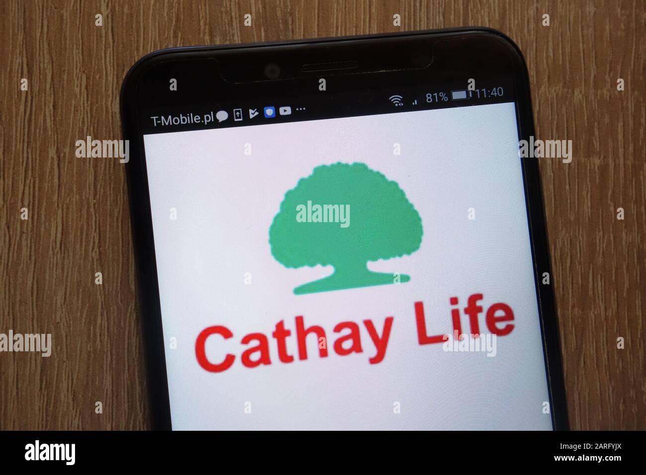 Das Logo von Cathay Life Insurance wird auf einem modernen Smartphone angezeigt Stockfoto