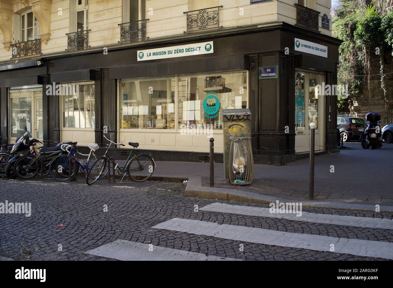 La Maison du Zéro Déchet, Zero Waste, ökologische Werkstatt, 3 Rue Charles Nodier, 75018 Paris, Frankreich Stockfoto