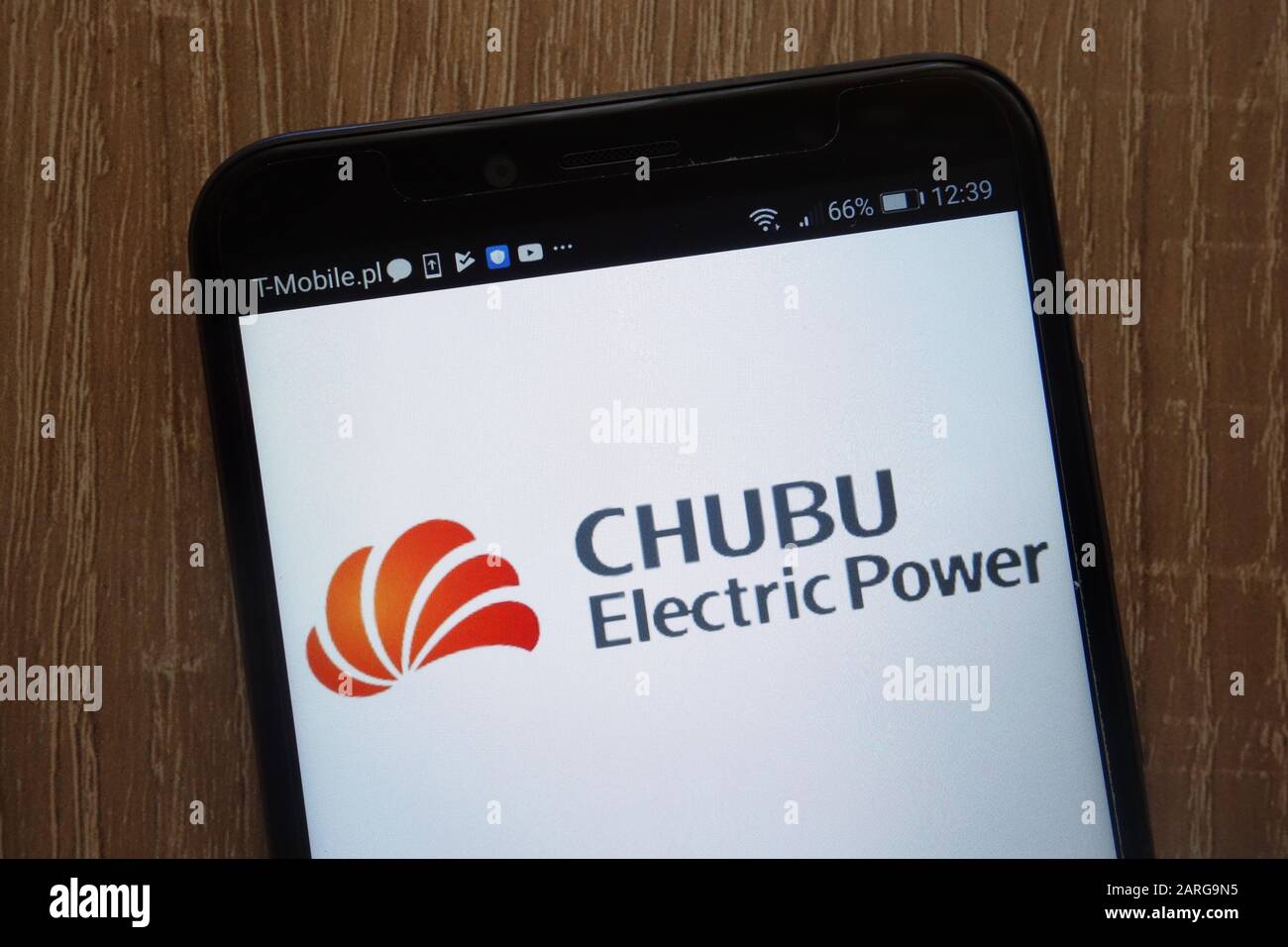 Das Chubu Electric Power Logo wird auf einem modernen Smartphone angezeigt Stockfoto