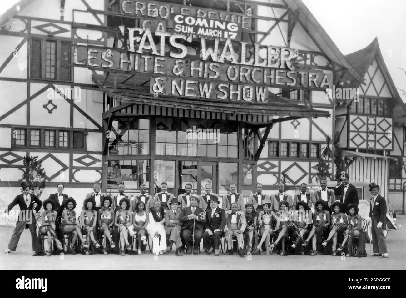 Fats WALLER (1904-1943) amerikanischer Jazzpianist (Mittelfront mit Stick) mit seiner Show in Culver City im Jahr 1935 Stockfoto