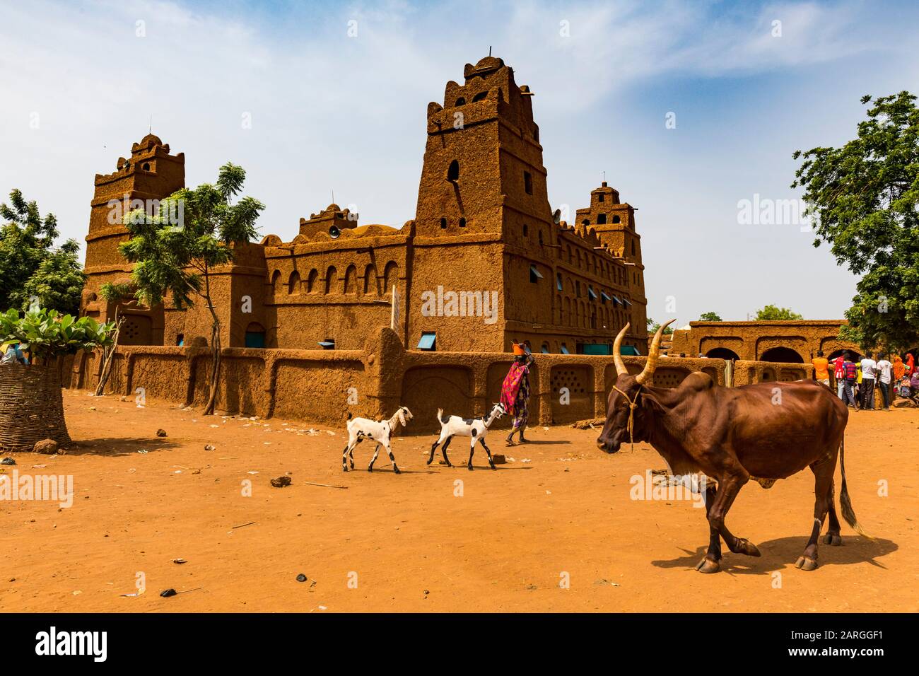 Schöne Moschee im Hausa-Stil in Yaama, Niger, Westafrika, Afrika Stockfoto