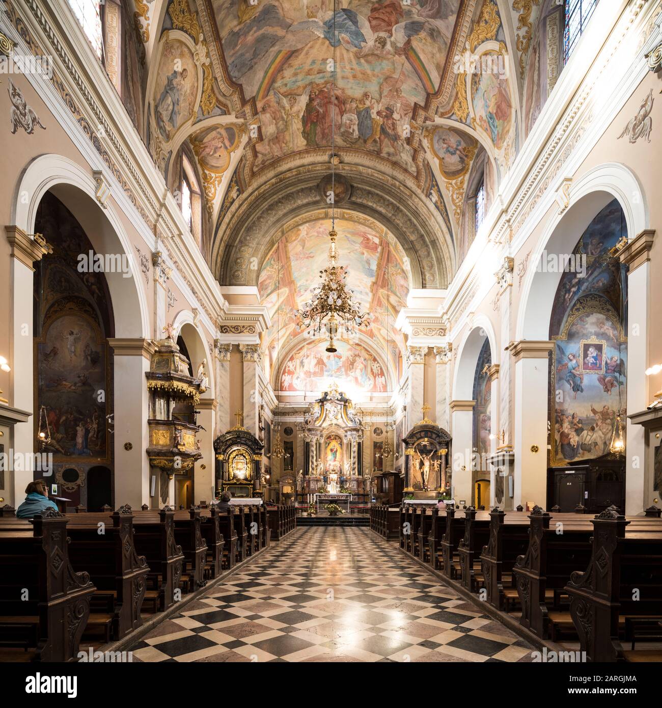 Innere der Kirche der Franziskaner Mariä Verkündigung, Altstadt, Laibach, Slowenien, Europa Stockfoto