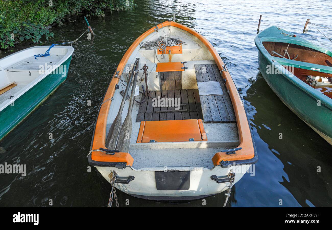 Drei Ruderboote fotografiert von oben auf dem Kellersee/Deutschland Stockfoto