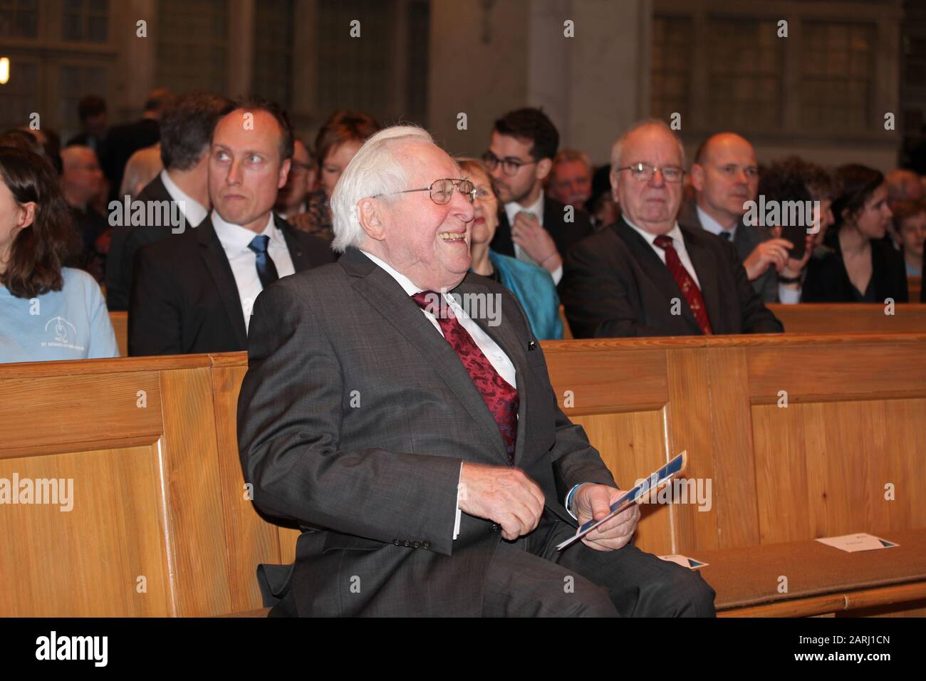 Hans-Jochen Vogel bei der Festveranstaltung '30 Jahre friedliche Revolution und Neubildung des Freistaates Sachsen - 90 Jahre Kurt Biedenkopf' in Stockfoto
