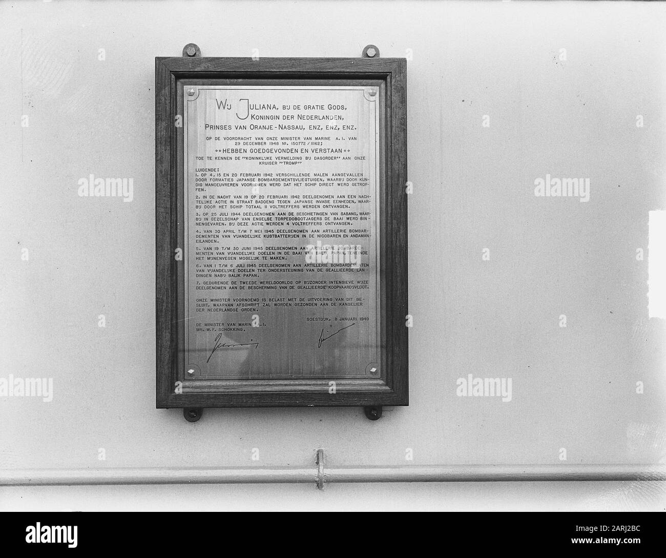 Gedenkplatte für Hr. Frau Dan. Tromp Datum: 10. Februar 1951 Stichwörter: Memorial plates Institutionenname: HM Tromp Stockfoto