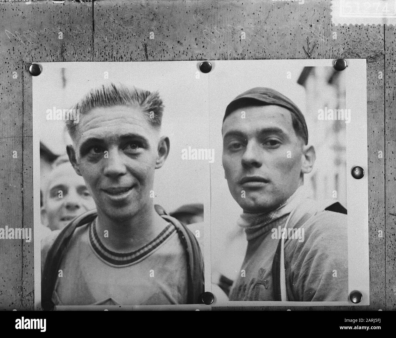 Radfahrer Maurits Neyt (links) und Guillaume Hendriks (rechts) Datum: 22. Mai 1952 Schlagwörter: Porträts, Sport, Radsport persönlicher Name: Hendriks Guillaume, Neyt Maurits Stockfoto