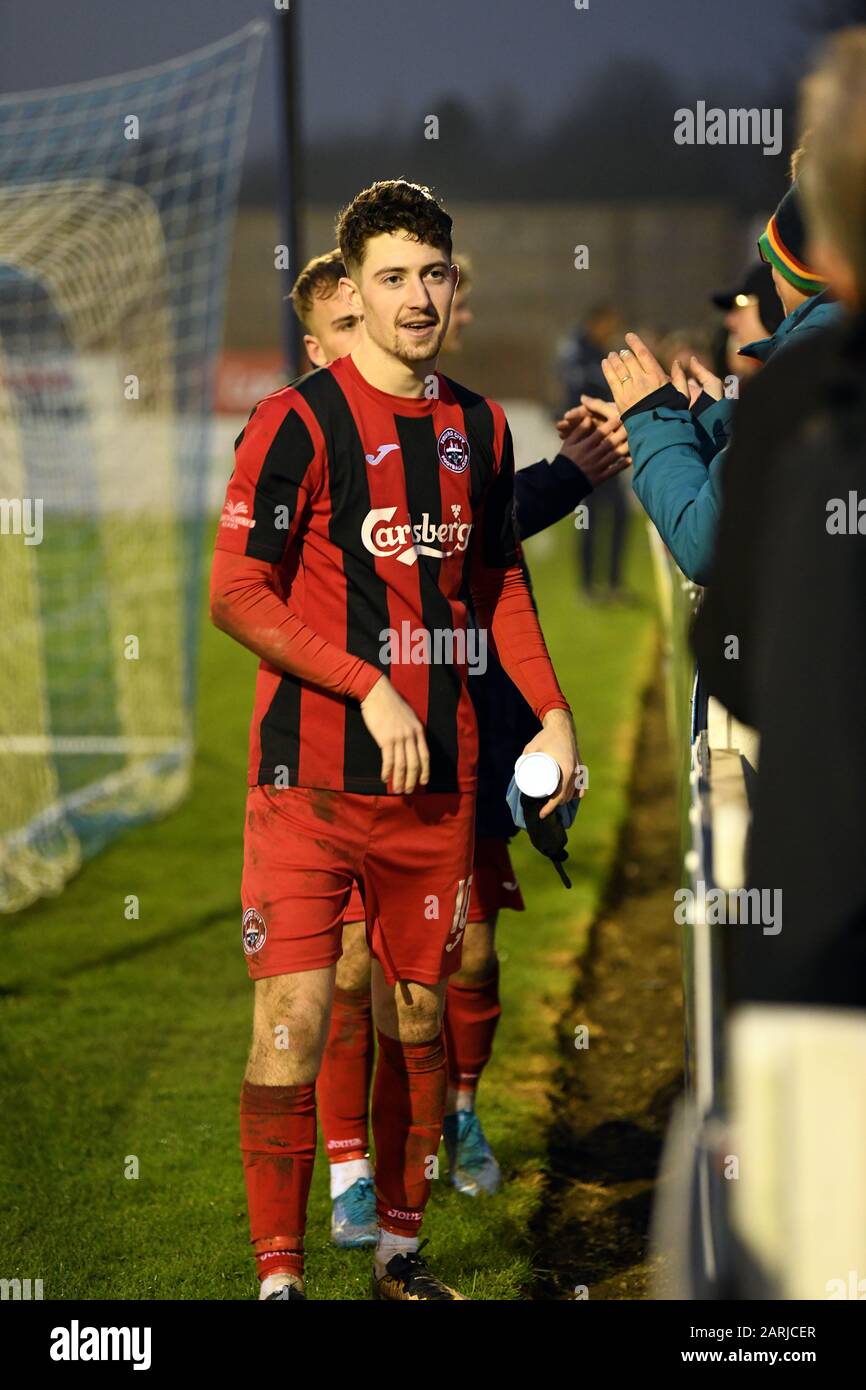 Truro City Fc feiert im Weebswood Stadion und dankt den Fans für die lange Reise, die sie mit Swindon Supermairne 25/01/2020 zurückgelegt haben Stockfoto