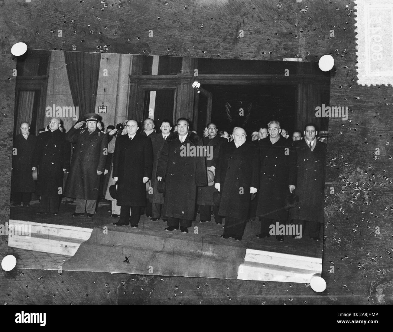 Ungarn. Gruppe mit Premier Hegedus (bei Cross) Datum: 23. Oktober 1956 Standort: Ungarn Stockfoto