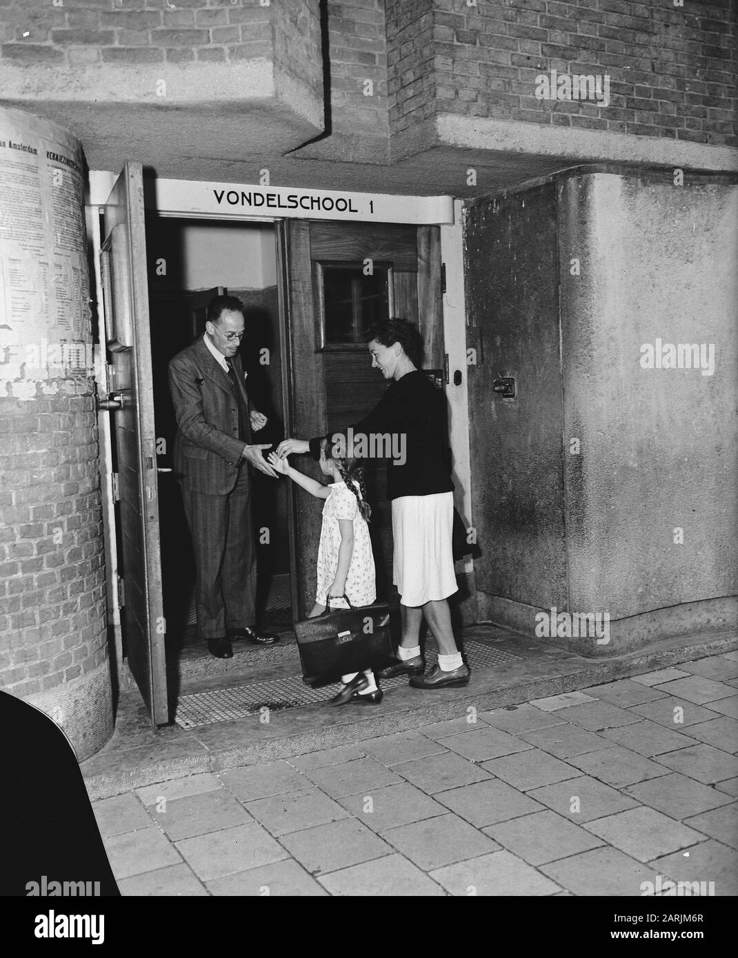 Erster Schultag Datum: 14. August 1946 Schlüsselwörter: Schultage Stockfoto