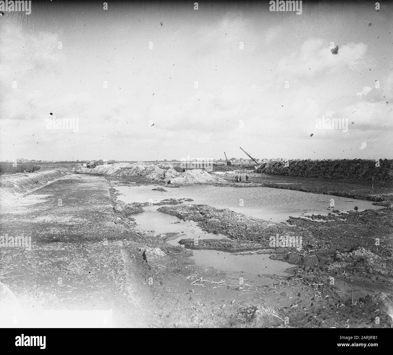 Werkendam-Hafen im Bau. Drymaking Biesbosch Datum: 12. Oktober 1948 Standort: Noord-brabant, Werkendam Schlüsselwörter: Hydraulikanlagen Stockfoto