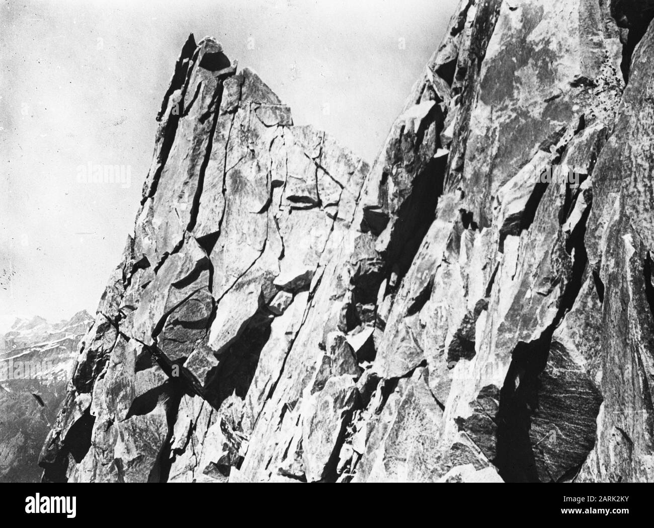 Geologie, Verwitterung, Granit-Scheitel, Bietschhorn Datum: Undatierter Ort: Bietschhorn-Schlüsselwörter: Geologie, Granit-Kamm, Verwitterung Stockfoto