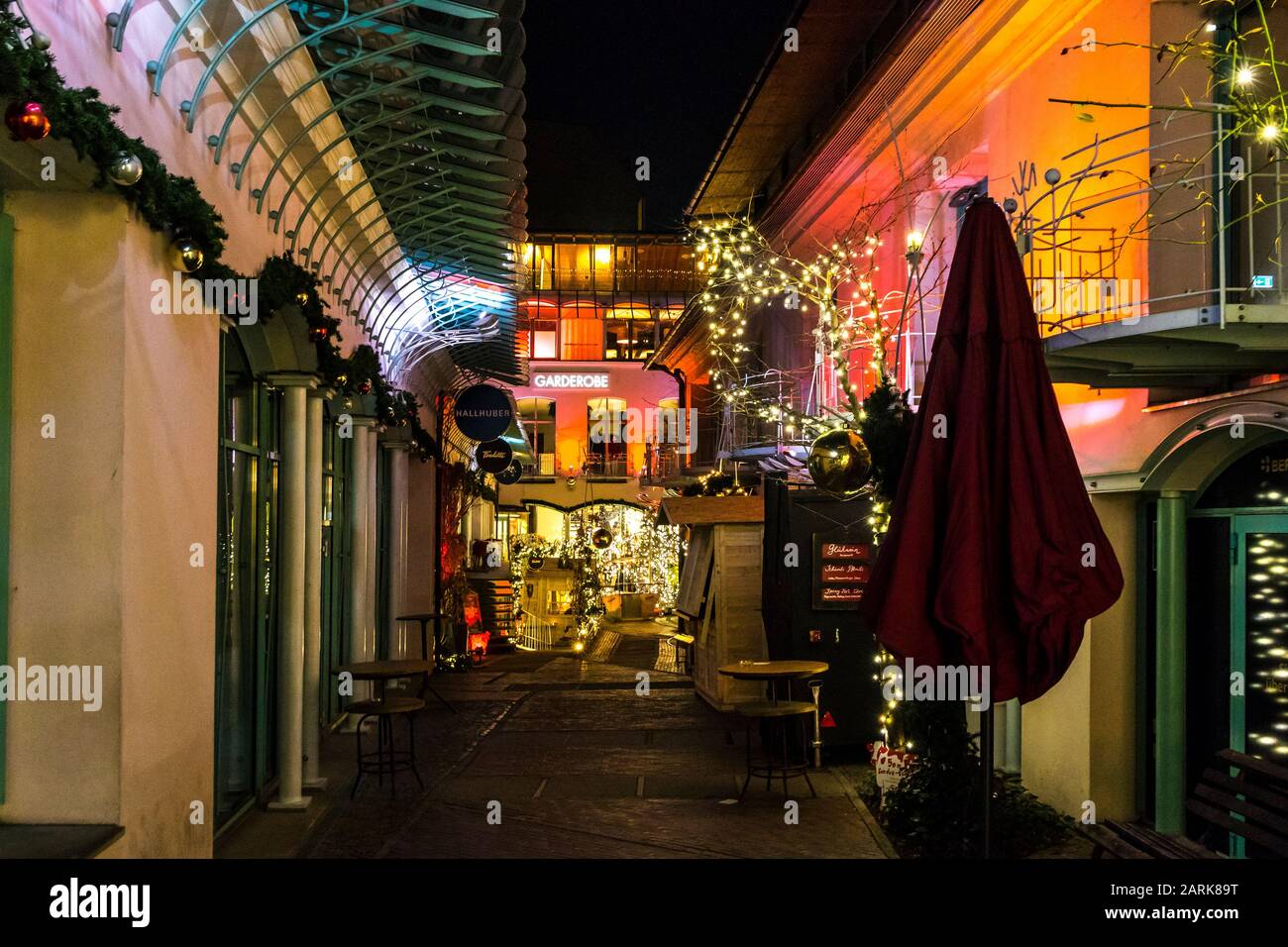 Hackesche Hofe, Hofkomplex in der Nähe des Hackeschen Marktes in Berlin. Wurde im Jahre 1906 im Jugendstil (Jugendstil) entworfen Stockfoto