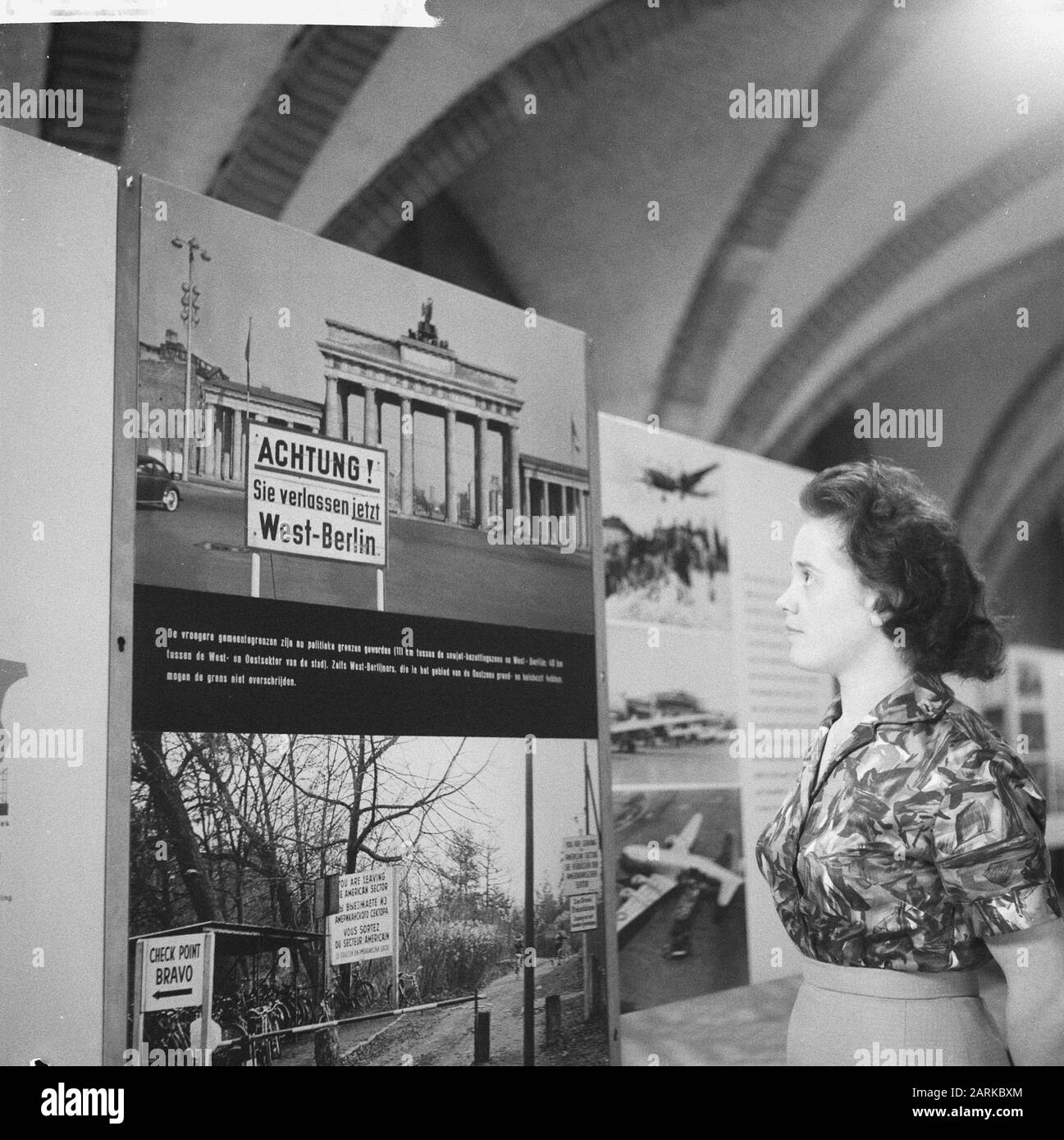 Institutionen Ausstellung Berlin Hochburg der Freiheit in den Haag. Überblick über das Ausstellungsdatum: 28. Februar 1961 Ort: Den Haag, Zuid-Holland Schlüsselwörter: INSECTIONS, Übersichten, Ausstellungen, Freiheiten Stockfoto