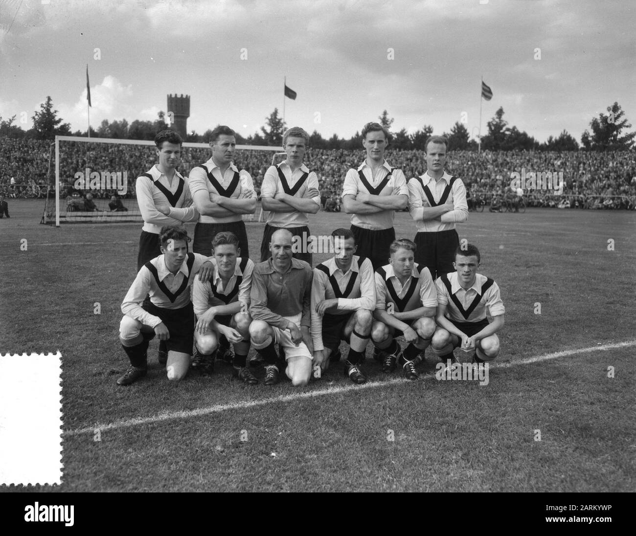 DOS-Teamdatum: 27. Juni 1954 Schlüsselwörter: ELFTALLEN Stockfoto