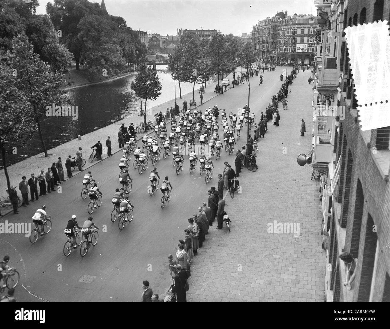 Start Radkurs Amsterdam-Arnhem-Amsterdam Amsterdam Amsterdam Amsterdam Datum: 4. Juli 1956 Ort: Amsterdam, Noord-Holland Schlüsselwörter: Sport, Radsport Stockfoto