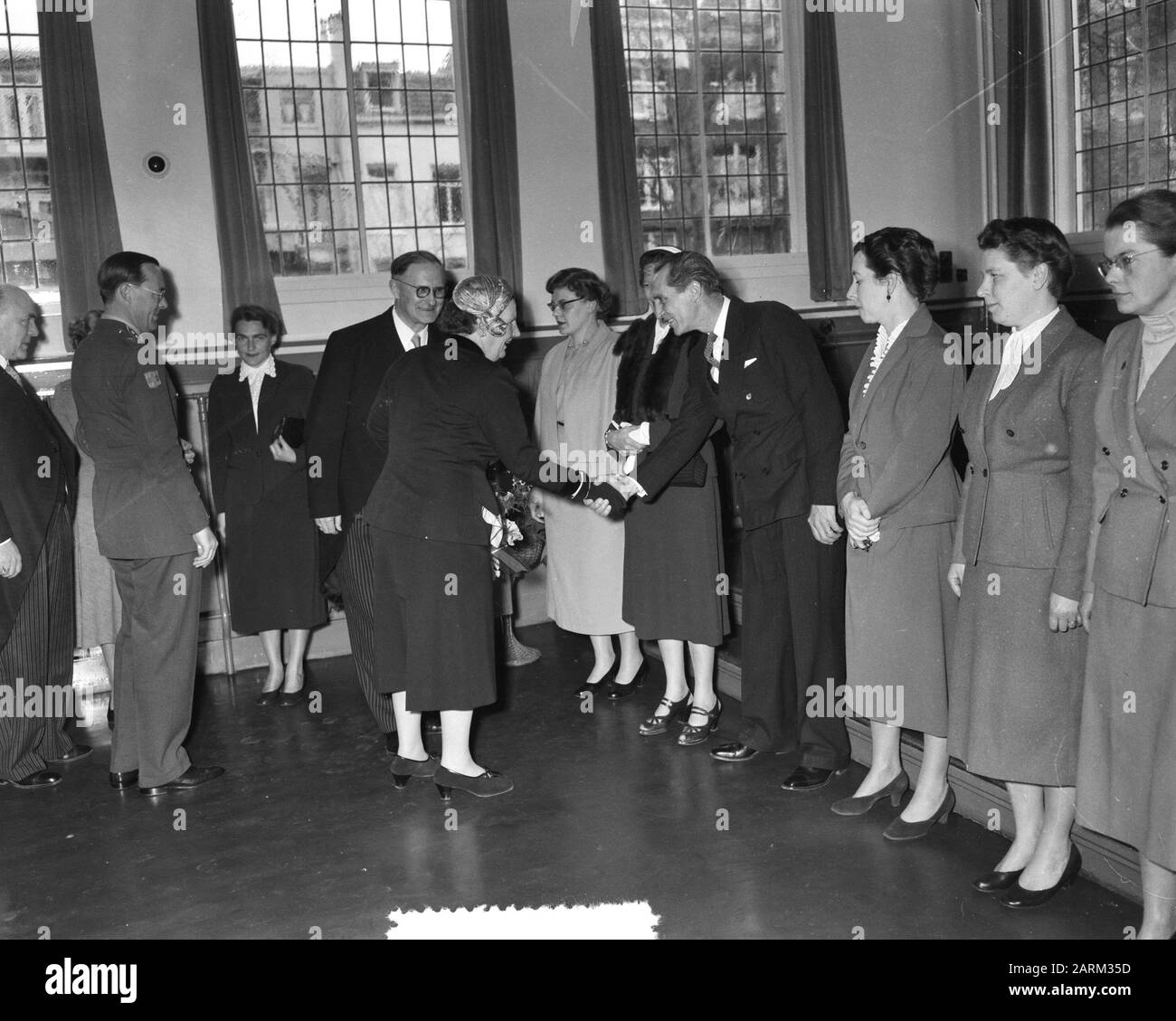 Vierter und fünfter Tag Royal Visit Peadological Institute Datum: 21. April 1956 Schlüsselwörter: Royal Visit, Peadological Institutes Stockfoto